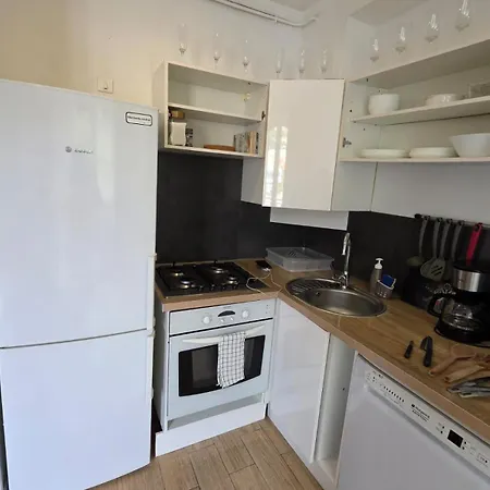 2 Spacious Bedrooms Near Riquier Station! * Ницца