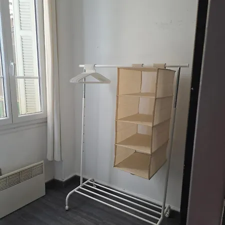 2 Spacious Bedrooms Near Riquier Station! * Nice